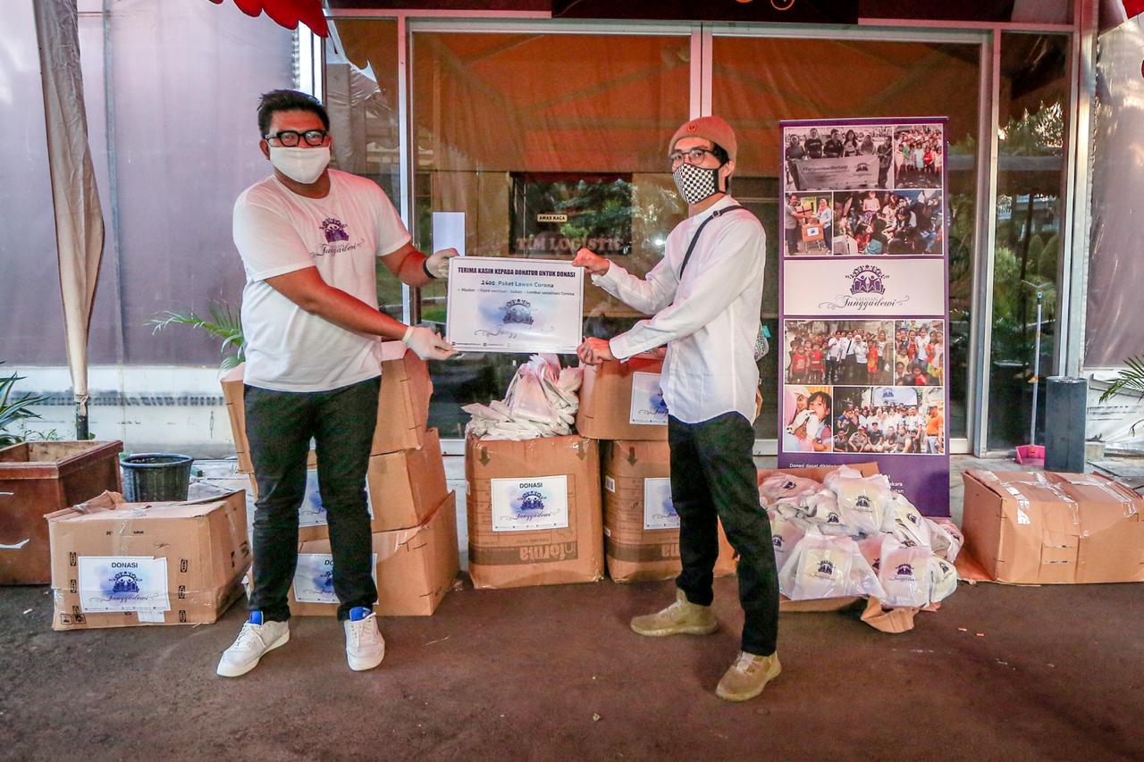Donasi Hygiene Kits untuk Masyarakat Bersama Gugas Relawan dan Dr.Tirta.